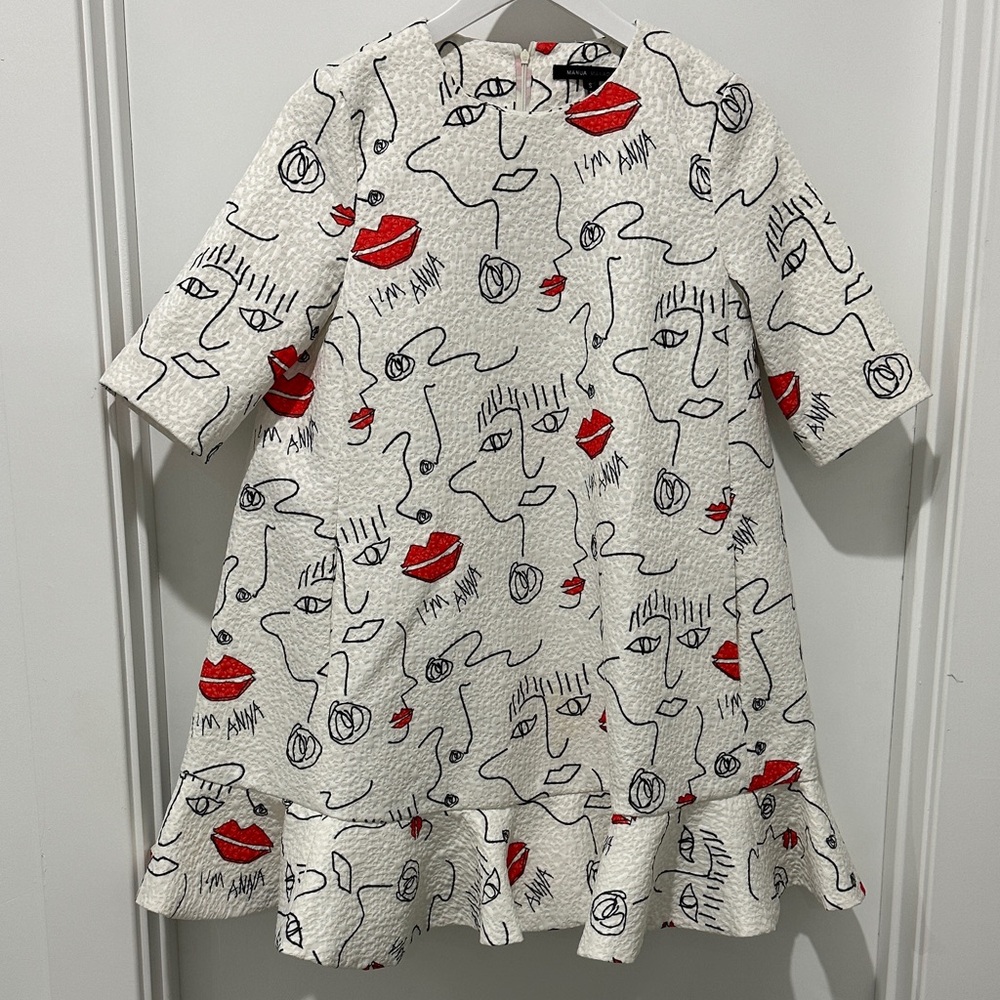MANUA MANADO ABSTRACT DRESS WITH RUFFLE HEM